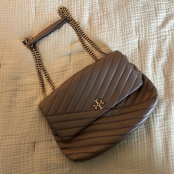 Tory Burch Kira Chevron Shoulder bag - Picture 1 of 8